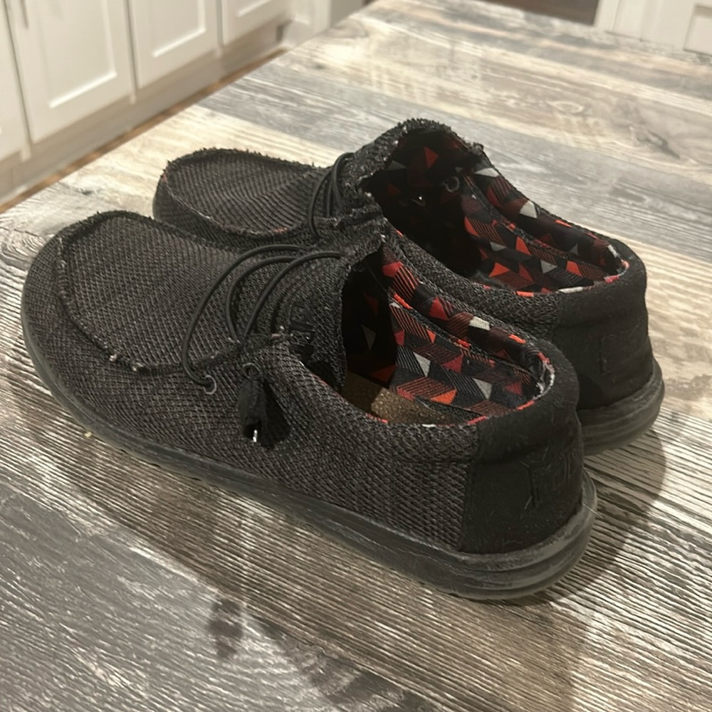 Hey Dude men’s shoes